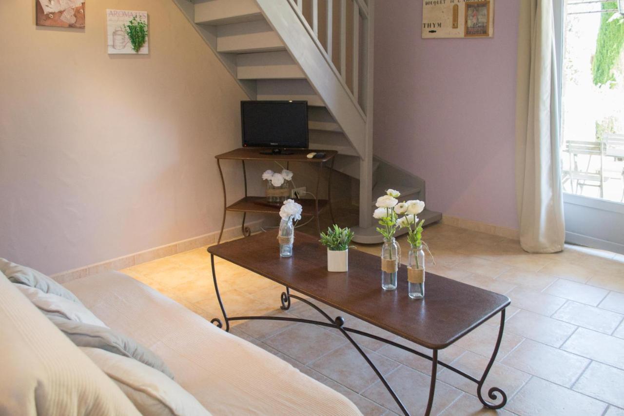 Le Bouquet De L Aromate Bed & Breakfast Joucas Exterior photo