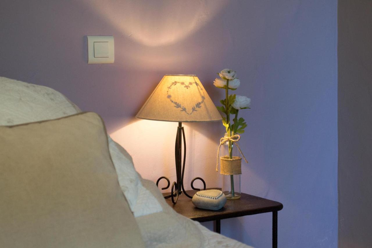 Le Bouquet De L Aromate Bed & Breakfast Joucas Exterior photo
